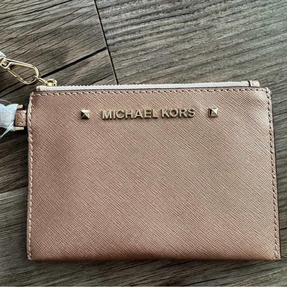 Michael Kors 34H9LKGW1M Karla Small Wristlet in Ballet